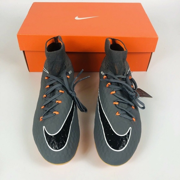 Nike Phantom 3 Pro DF FG Soccer Cleats - Picture 3 of 6